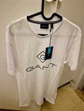 Image of GANT Slim Fit Big Logo T-Shirt, Colour: White, Size: L, RRP £30