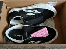 Image of Straye Men’s Size 10 Black & White Skate Shoes Sneakers Lace Up Low Top