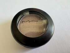 Image of MAC HYPNOTIZING EYE SHADOW (* PLEASE SEE NOTE)