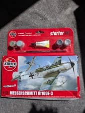 Image of A55106 1:72 Airfix Messerschmitt BF109E-3 Aircraft Model Kit Starter Set