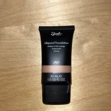 Image of Sleek MakeUP Lifeproof Foundation 30ml LP07