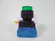 Image of QTY:2 IDEC green push button switch YW1L-M2E10QM3G 1A 220V YW-DE New
