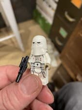 Image of NEW SNOW TROOPER MINI-FIGURE FROM LEGO STAR WARS ADVENT CALENDAR 75340