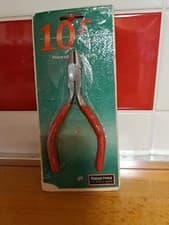 Image of Short Nose Pliers