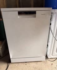 Image of Hisense Dishwasher - White - perfect condition