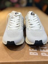 Image of Veja UK 5 Marlin V-Knit Women's Chalk/ Pierre Trainers LN1002759A New