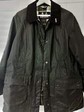 Image of A Barbour classic Beadnell jacket - Sage Green size 16