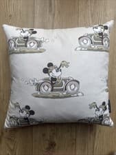 Image of Disney Home X Sanderson Minnie On The Move Cushion Multi 40x40 cms
