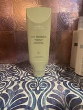 Image of AVEDA Pure Abundance Volumizing Clay Conditioner 16.9 oz + 6.7oz Duo
