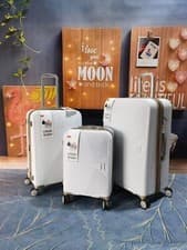 Image of IT Luggage Aligned 8 Wheel Expandable Hard Case - White