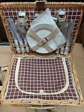 Image of 4 Person Outdoor Luxury Wicker Picnic Basket Set with Plates Wine Glasses UK