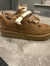 Image of Ugg Trainers Size 4