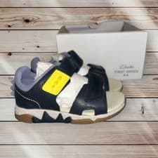 Image of Clarks Spiney Step Toddler First Shoes
