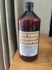 Image of Davines Naturaltech Nourishing Vegetarian Miracle Conditioner 1000ml 33.81 fl.oz