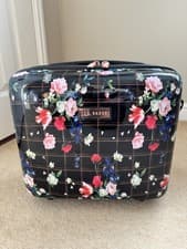 Image of Ted Baker ‘Sandalwood’ Floral Vanity Case/Make-up Case/Cabin Bag BNWT