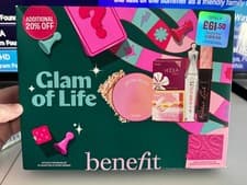 Image of benefit make up gift set