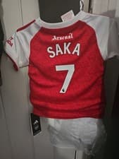 Image of Hey, I've got three Arsenal baby t-shirts & Shorts, size 9-12 months, red.