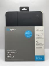 Image of Speck Balance Folio Impact Clipped Closure Case for iPad Pro 11" (1st Gen) Black