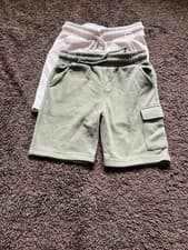 Image of BNWT F&F Boys Age 4-5 Years Green Multi Twin Pack Of Cargo Sweat Shorts