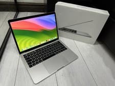 Image of Apple MacBook Pro Retina 13.3" 2019 - 256GB SSD 8GB Ram 1.4GHz Core i5 - Silver