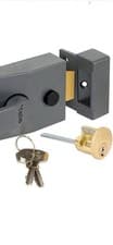 Image of Yale Automatic Deadlocking Nightlatch Dark Metallic Finish/Brass P-89-DMG-PB-60