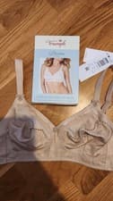 Image of Triumph Doreen Classic Full Cup Non Wired Bra Nude new in box