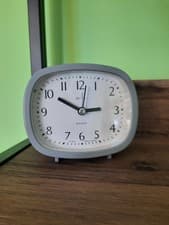 Image of Acctim Hilda Sweep Alarm Clock Model 15907 – Retro Style, Silent, Battery Used