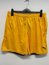 Image of PUMA INDOOR SHORTS IN YELLOW SIZE XL BNWT 9419