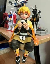 Image of IN BOX Demon Slayer: Kimetsu no Yaiba Agatsuma Zenitsu Eat Rice Balls PVC Figure