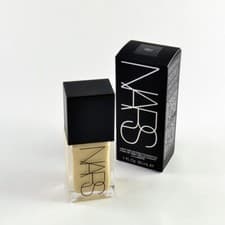 Image of Nars Light Reflecting Foundation SIBERIA Light 0 - Size 30mL / 1 Oz.