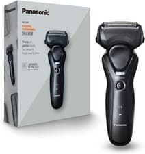 Image of Panasonic Wet and Dry Rechargeable Electric 3-Blade Shaver ES-RT37 Pivoting Head