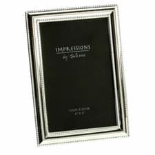 Image of Silver Plated Bead Edged Frame 4" x 6"