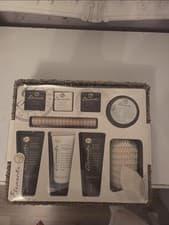 Image of THE GRACE COLE GIFTING COLLECTION WARM VANILLA AND FIG GIFT SET