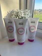 Image of Mama Mio the Tummy Rub Scrub Exfoliator for Stretch Marks 180ml x3