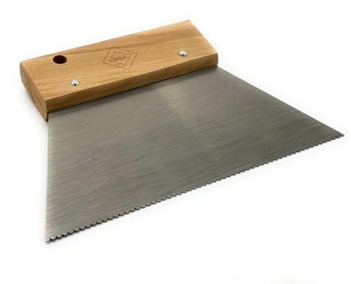 Image of CCA - A2 Adhesive Fan Trowel Hand Spreader with Wooden Handle. for Combing in Pressure Sensitive Adhesive Beads evenly, Fitting LVT Flooring for The Perfect fit. 18cm, V Notch