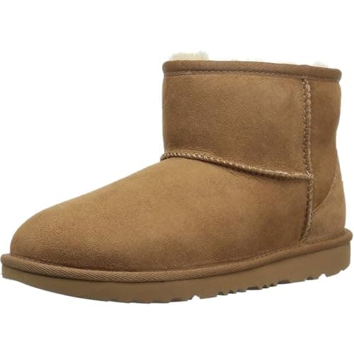 Image of UGG Unisex Kids Classic Mini Ii Fashion Boot, Chestnut, 5 UK Child