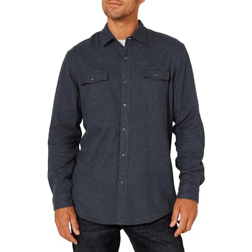 Image of Amazon Essentials Men's Regular-Fit Long-Sleeve Two-Pocket Flannel Shirt, Dark Denim, XL