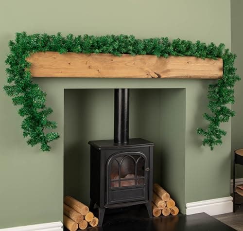 Image of 2.7m Plain Green Christmas Garland with 260 Tips