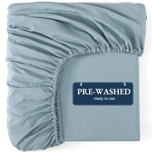 Image of Casa Platino Fitted Sheet Small Double / 4ft, French Blue - Pre-Washed Deep Pocket 14 inch (35 cm) - Soft Brushed Microfibre Fabric - Shrinkage and Fade Resistant - Bottom Sheet