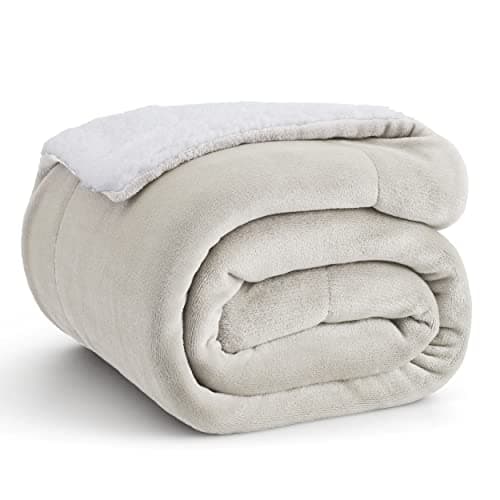 Image of Bedsure Sherpa Fleece Throw Blanket - Thick and Warm, Fluffy Microfiber & Solid Soft Blankets for Bed and Couch Throw/Single Size, Natural, 130x150cm