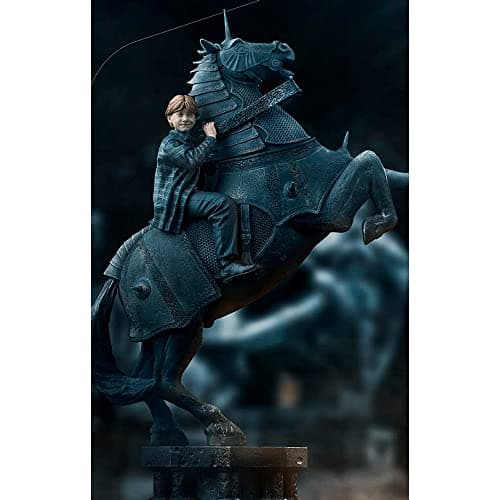 Image of Iron Studios - 1:10 Ron Weasley at the Wizard Chess Deluxe Art Scale Statue - Harry Potter