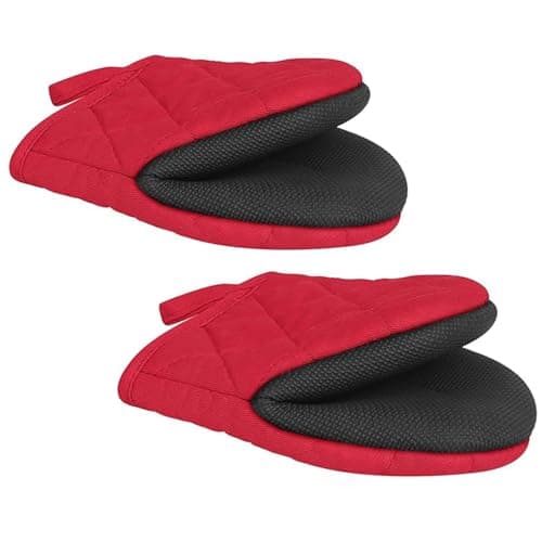 Image of 1 Pair Short Oven Mitts, Non-Slip Grip Surfaces and Hanging Loop Gloves, Heat Resistant Silicone Kitchen Mini Oven Mitts for 500 Degrees, Baking Grilling Barbecue Microwave Machine Washable (Red)
