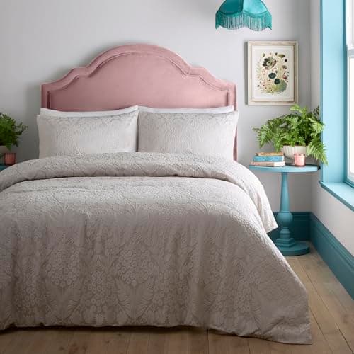 Image of Appletree Heritage - Toria - Jacquard Duvet Cover Set - King Bed Size in Stone, Cream