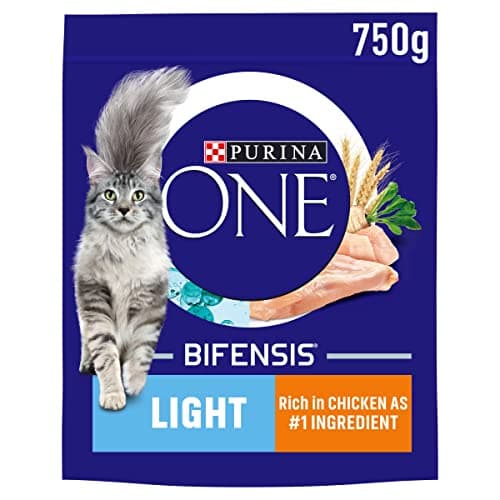 Image of PURINA ONE Light Chicken Dry Cat Food 750g (Pack of 4)