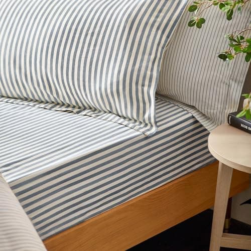 Image of Furn. Yard Hebden 100% Cotton Striped Fitted Bed Sheet – Soft Textured Mélange Design (Navy – Single)