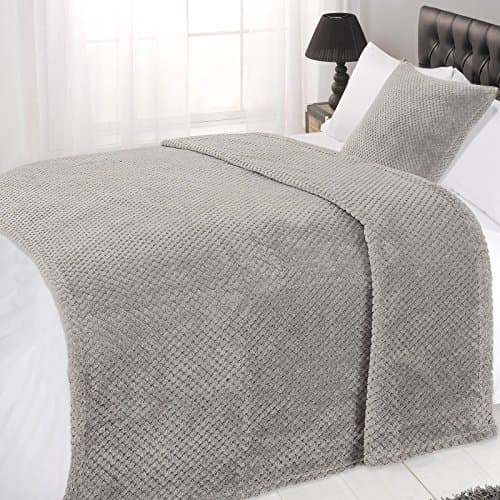 Image of Dreamscene Throws for Sofas Fleece Blanket, Soft Cosy Warm Honeycomb Waffle Mink Throws for Beds Double Fluffy Throw Blanket Over Armchairs Faux Fur Throw, Silver Grey - 150 x 200cm